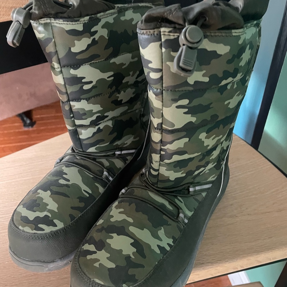 Lands End Youth Snow Boots